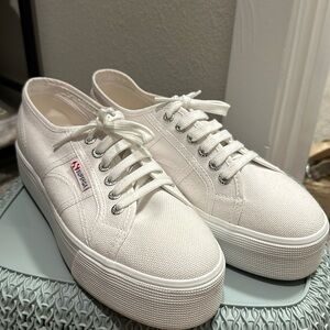 white platform SUPERGAs
